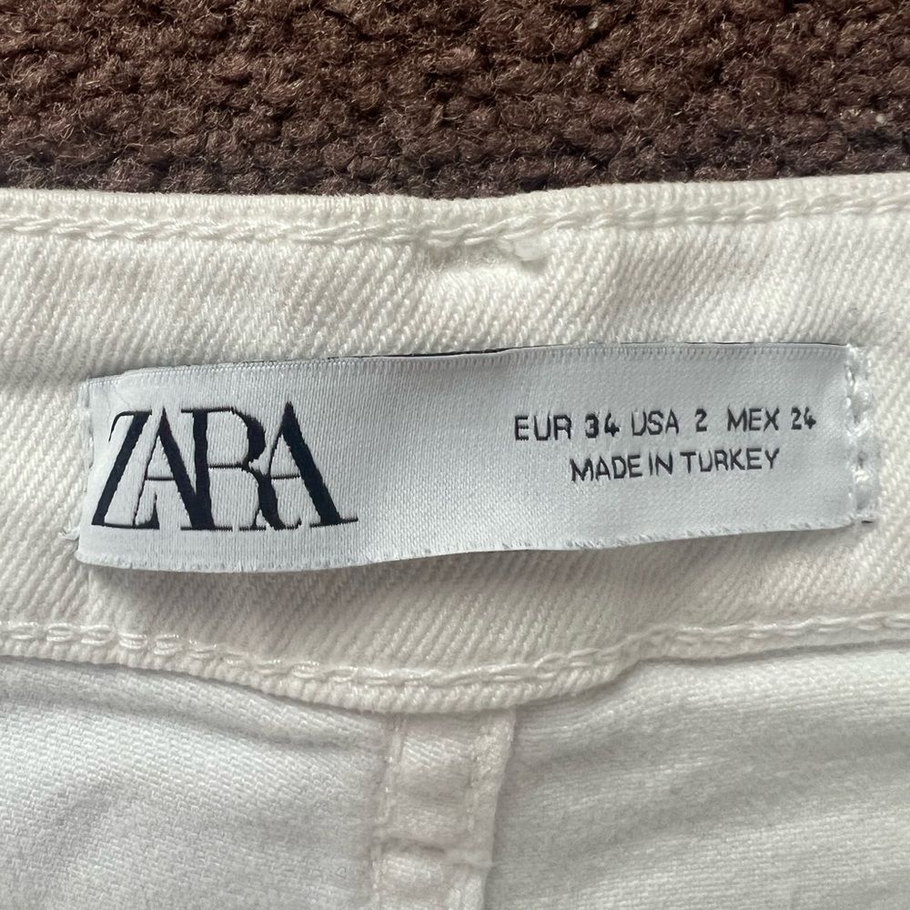 Zara High Waist Raw Hem Straight Leg - Picture 7 of 10